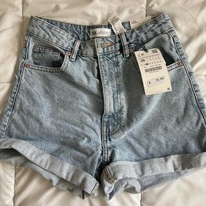 High waisted mom-fit shorts